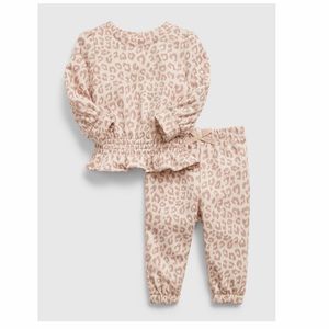 Baby Gap outfit set